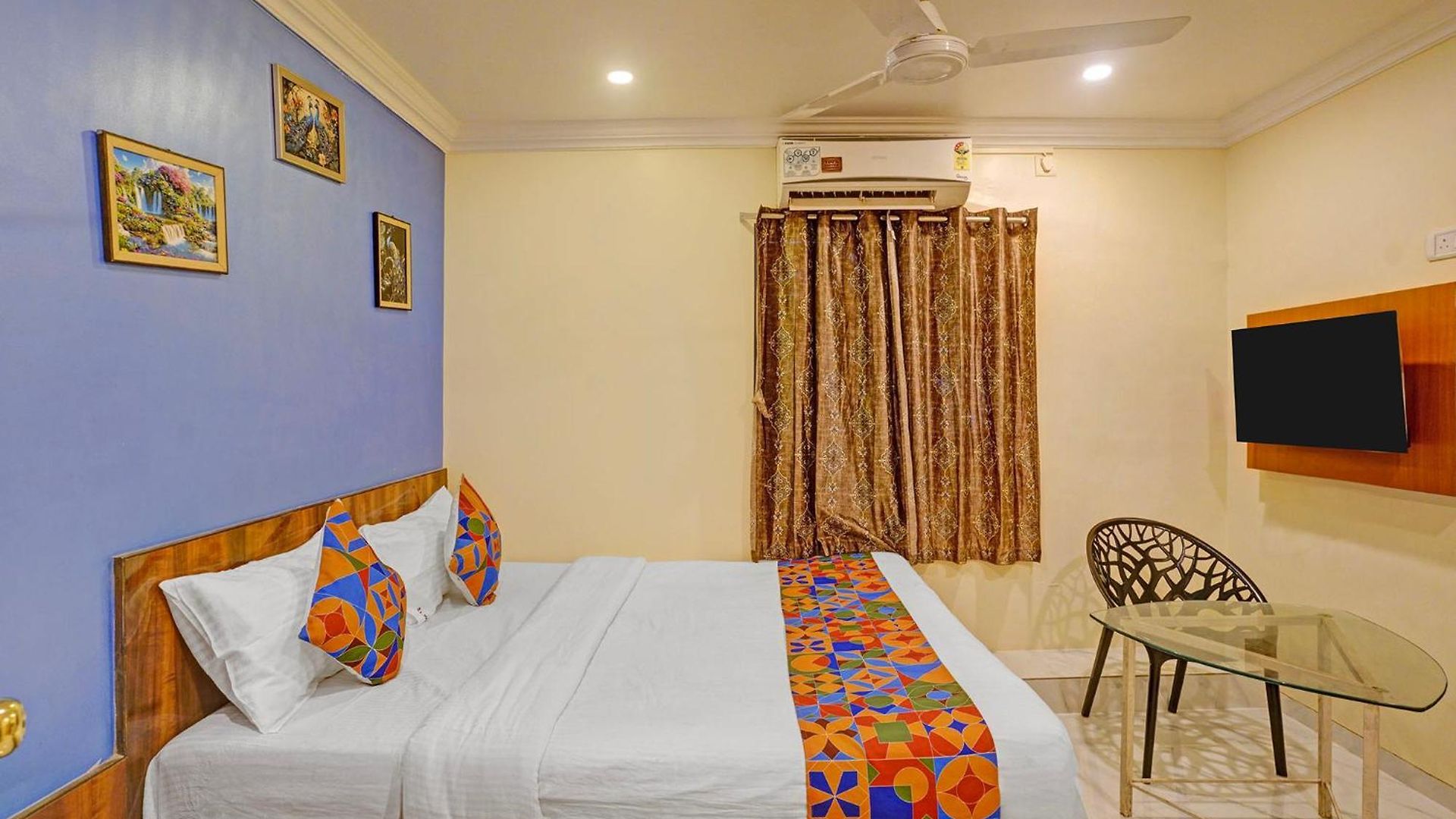 Fabhotel Land 3*