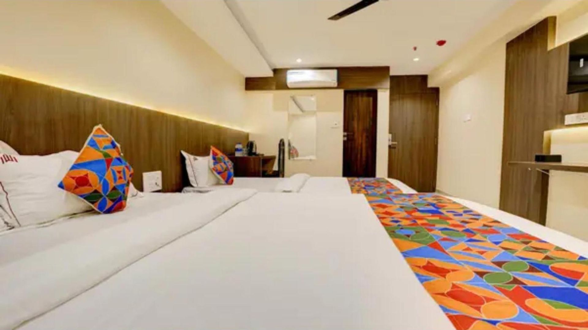 Fabhotel Casa Royal Residency Hotel Mumbai