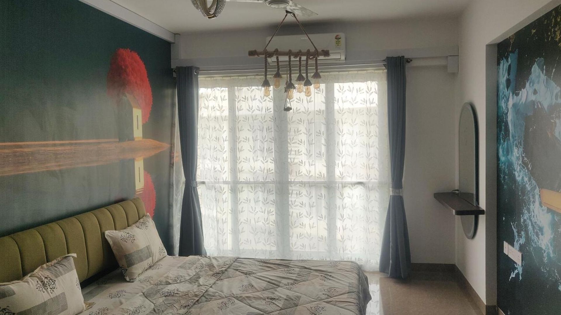 2bhk Luxurious Near Bkc Hotel
