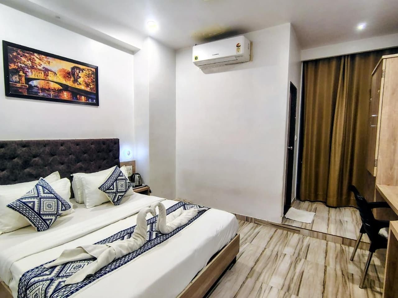 Square International 5*