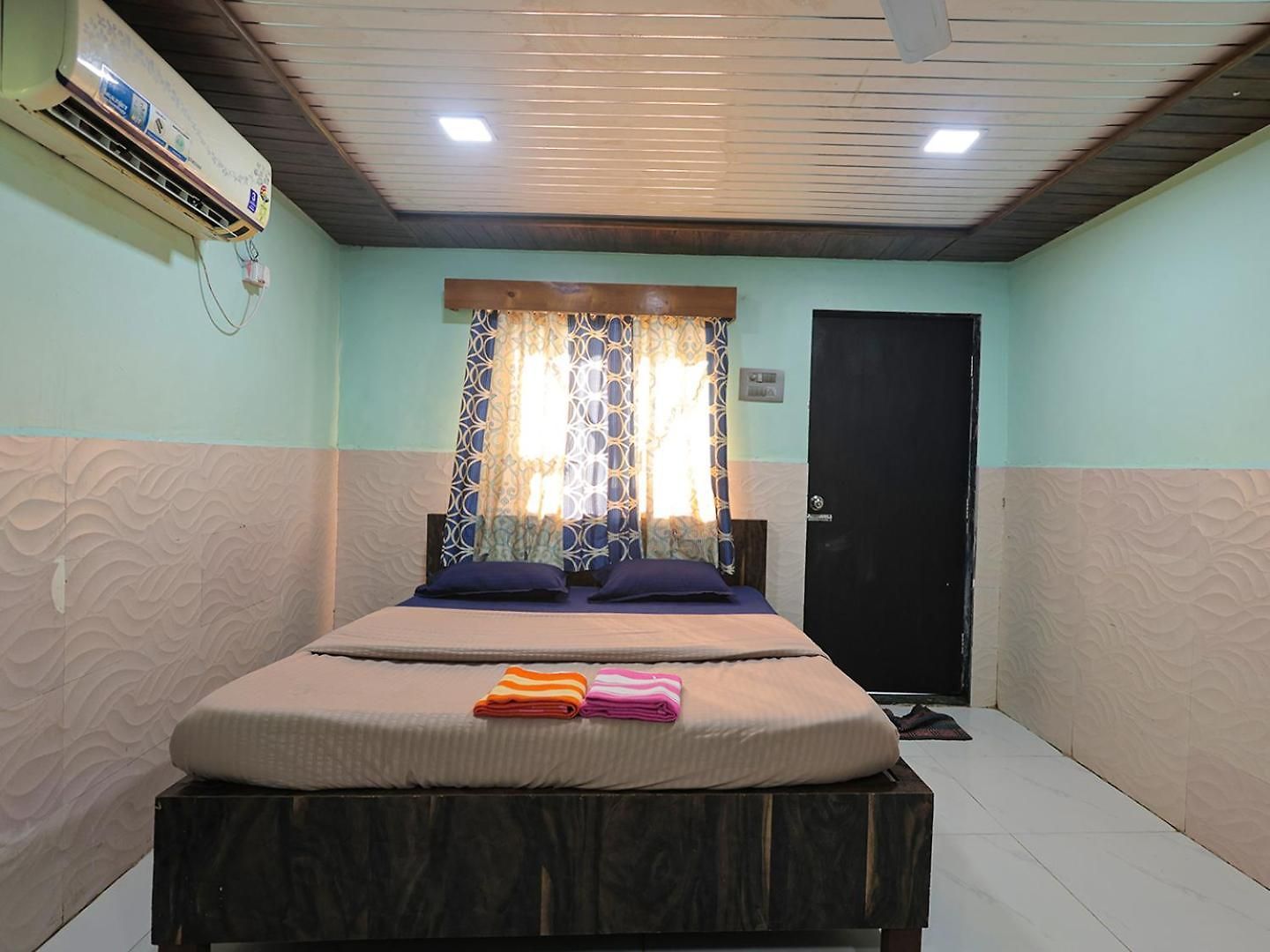 Resort Dinus Shore And Sea Mumbai