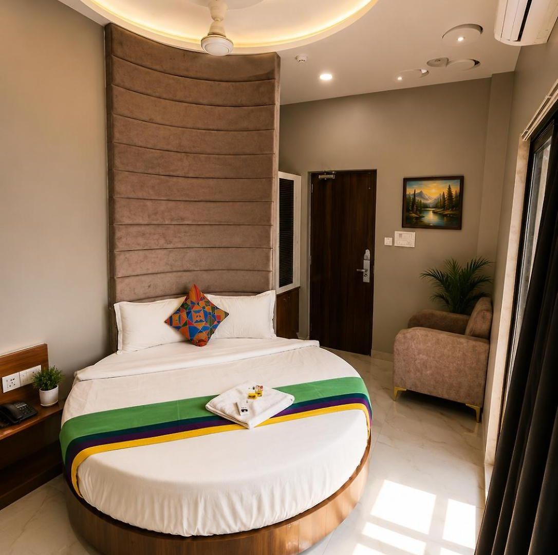 Transit Seven Hills Near Airport T2 Mumbai