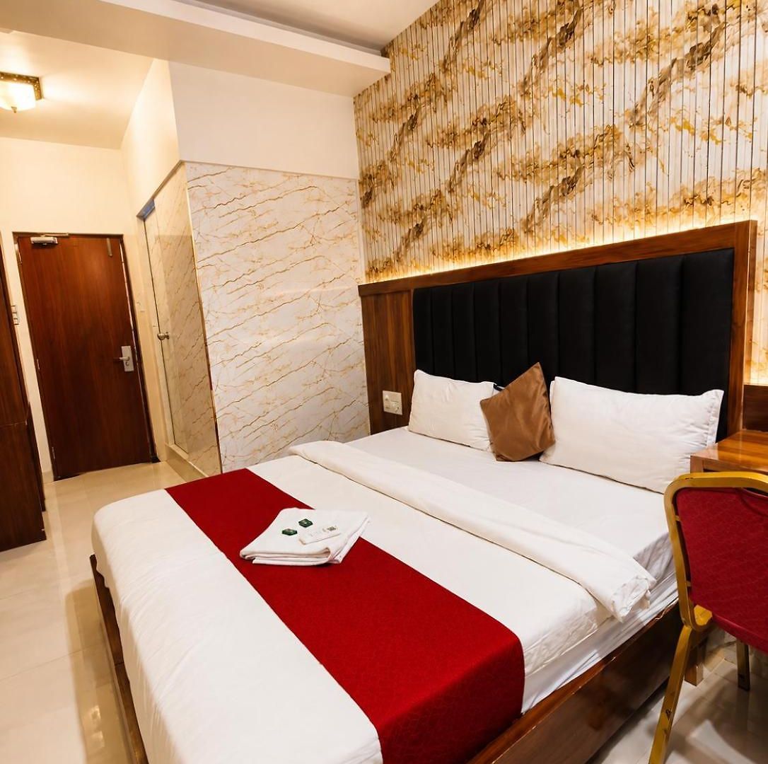 Transit Seven Hills Near Airport T2 Hotel Mumbai