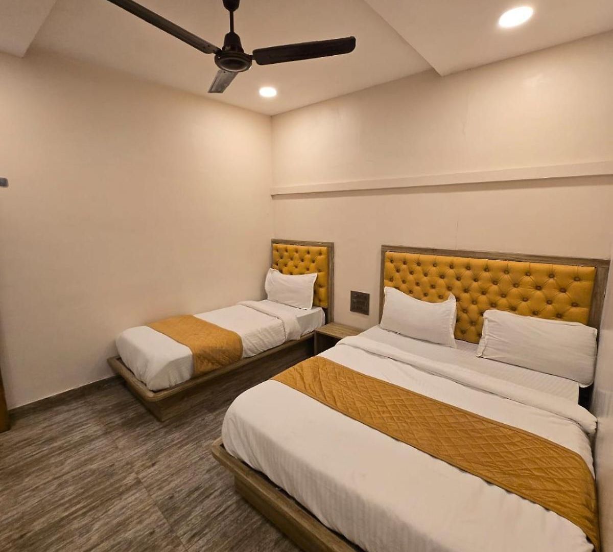 Royce Bkc - Near Jio Convention Centre And Us Consulate Hotel 3*