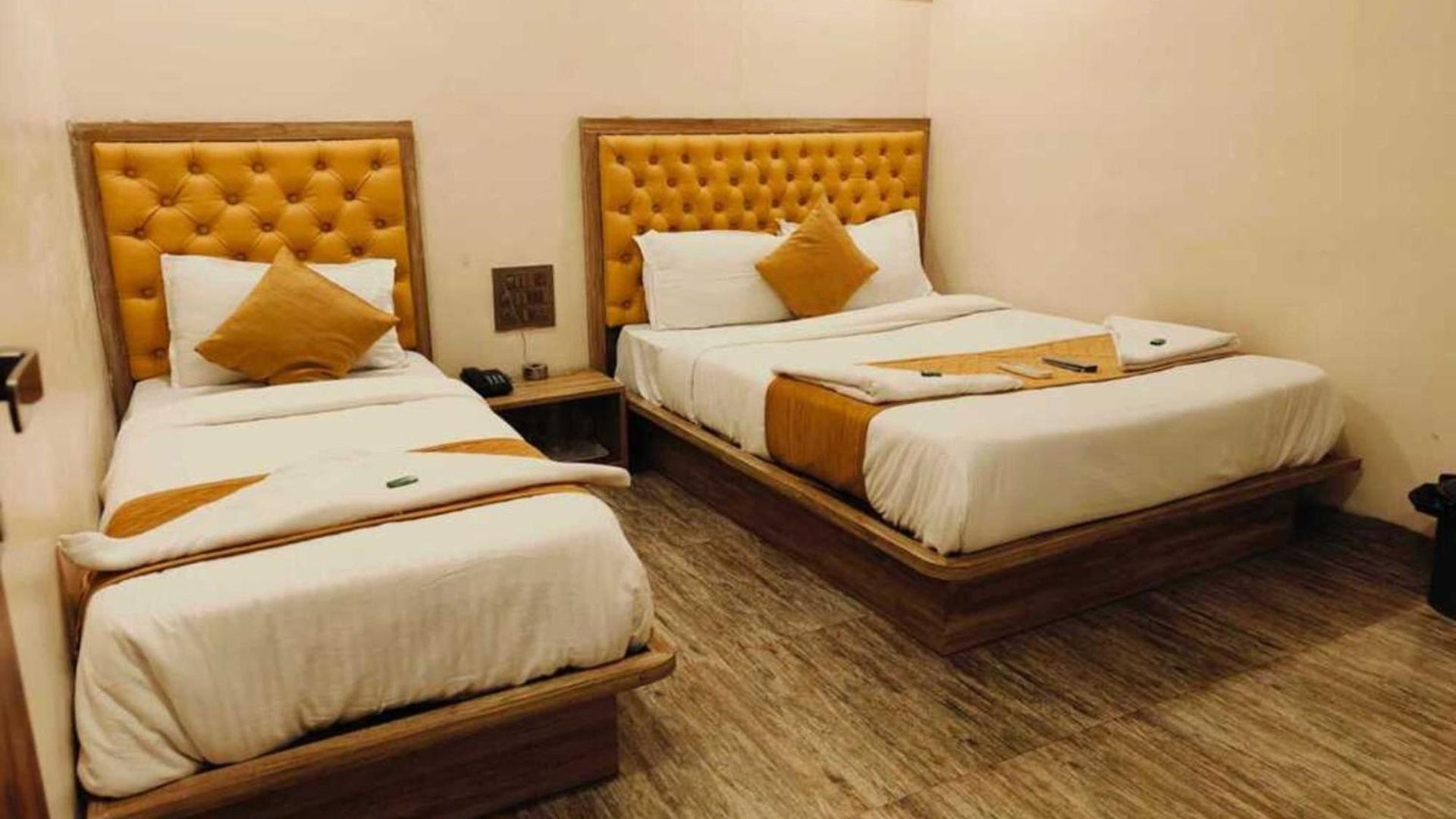 Royce Bkc - Near Jio Convention Centre And Us Consulate