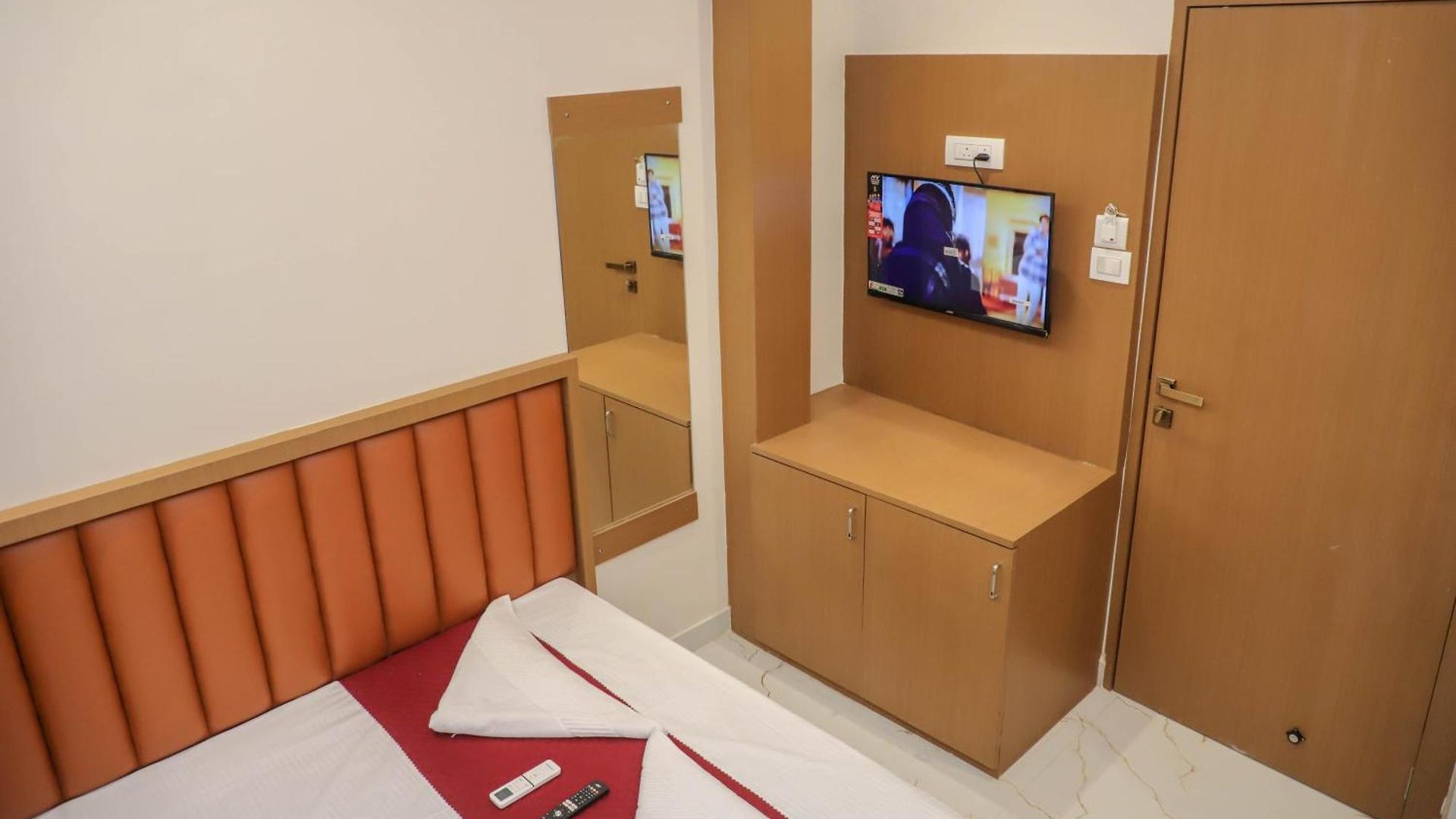 Hotel Pramila Mumbai