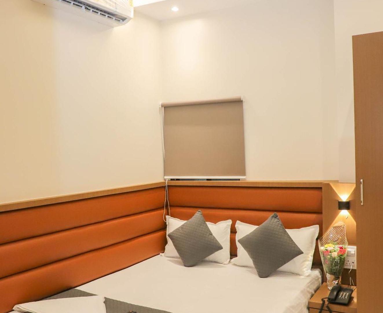 Hotel Pramila Mumbai
