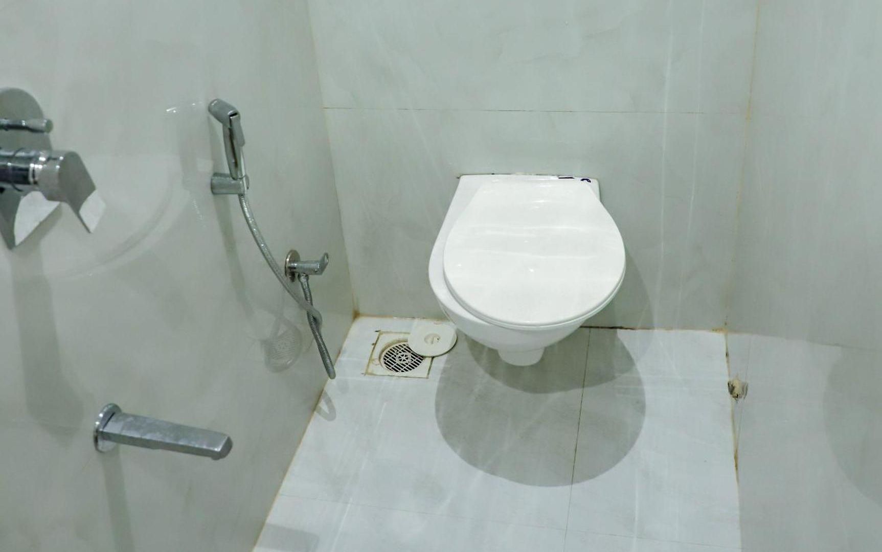 Pramila Hotel Mumbai
