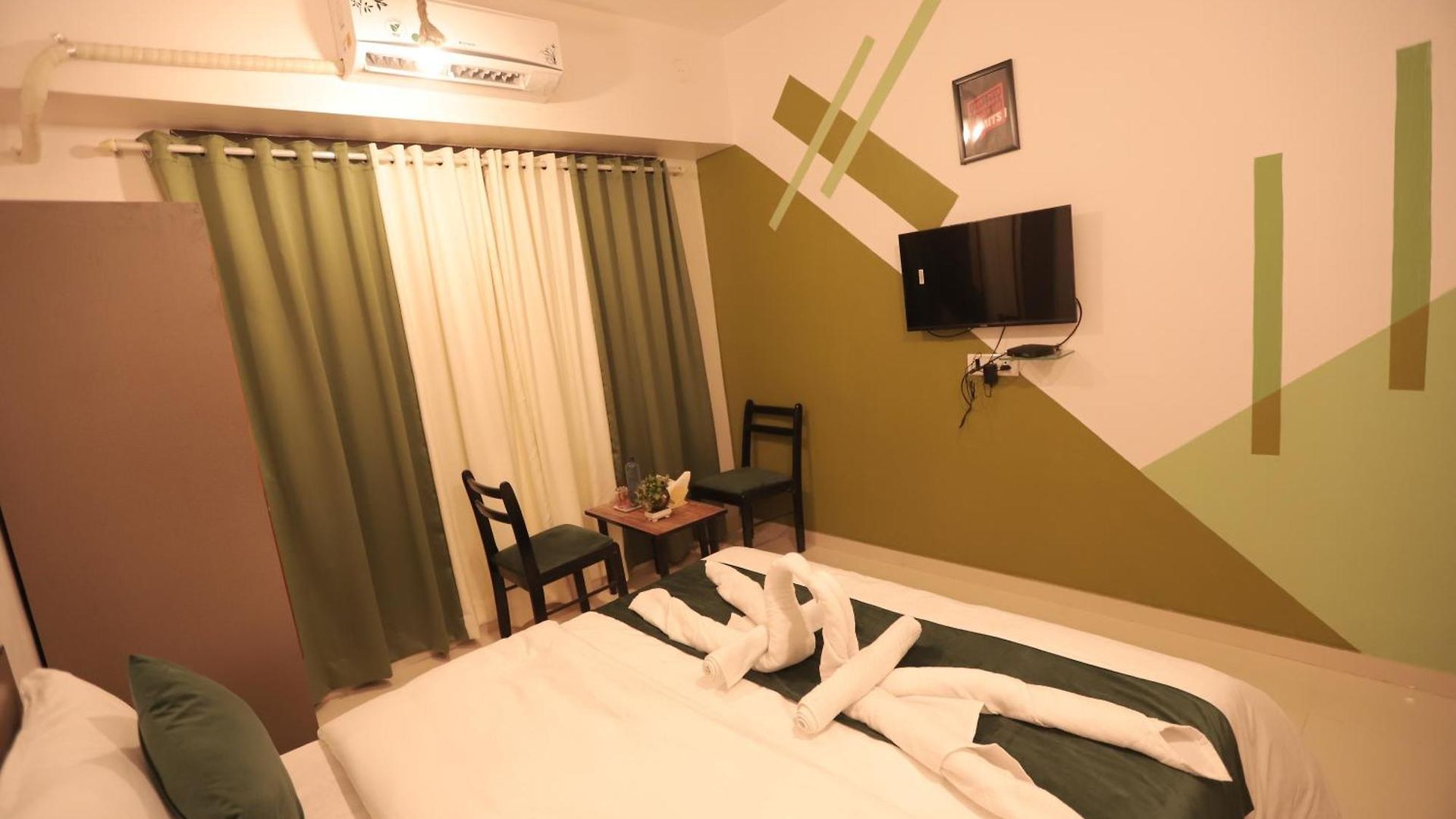 Bed & Breakfast Dev Shelters Goregaon West Surya Bangalow *