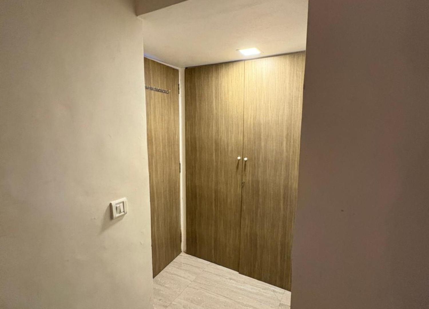 Cozy Private In Shared Of Royal Palms Homestay Mumbai