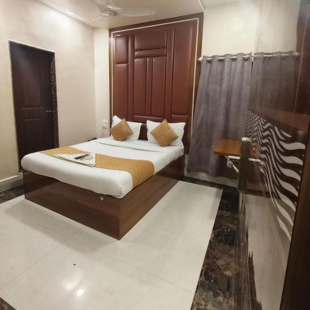 Hostel Ifza Residency Near Bkc Mumbai