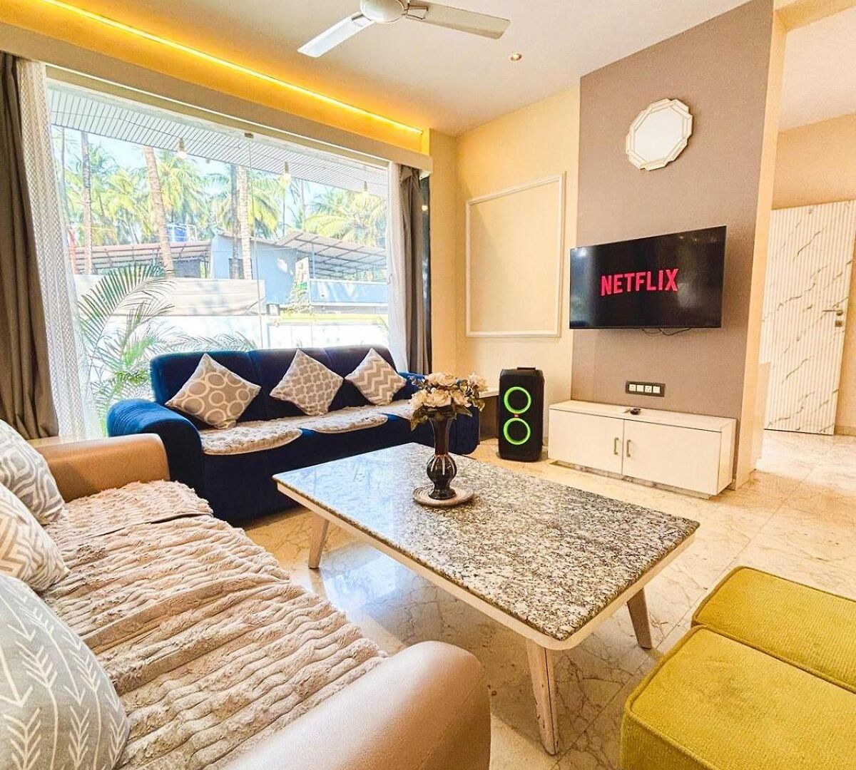 Glasshouse Luxury Villa, 4 Bed Private Pool Gorai Villa Mumbai