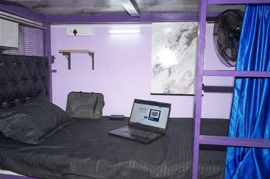 Hostelhuez *