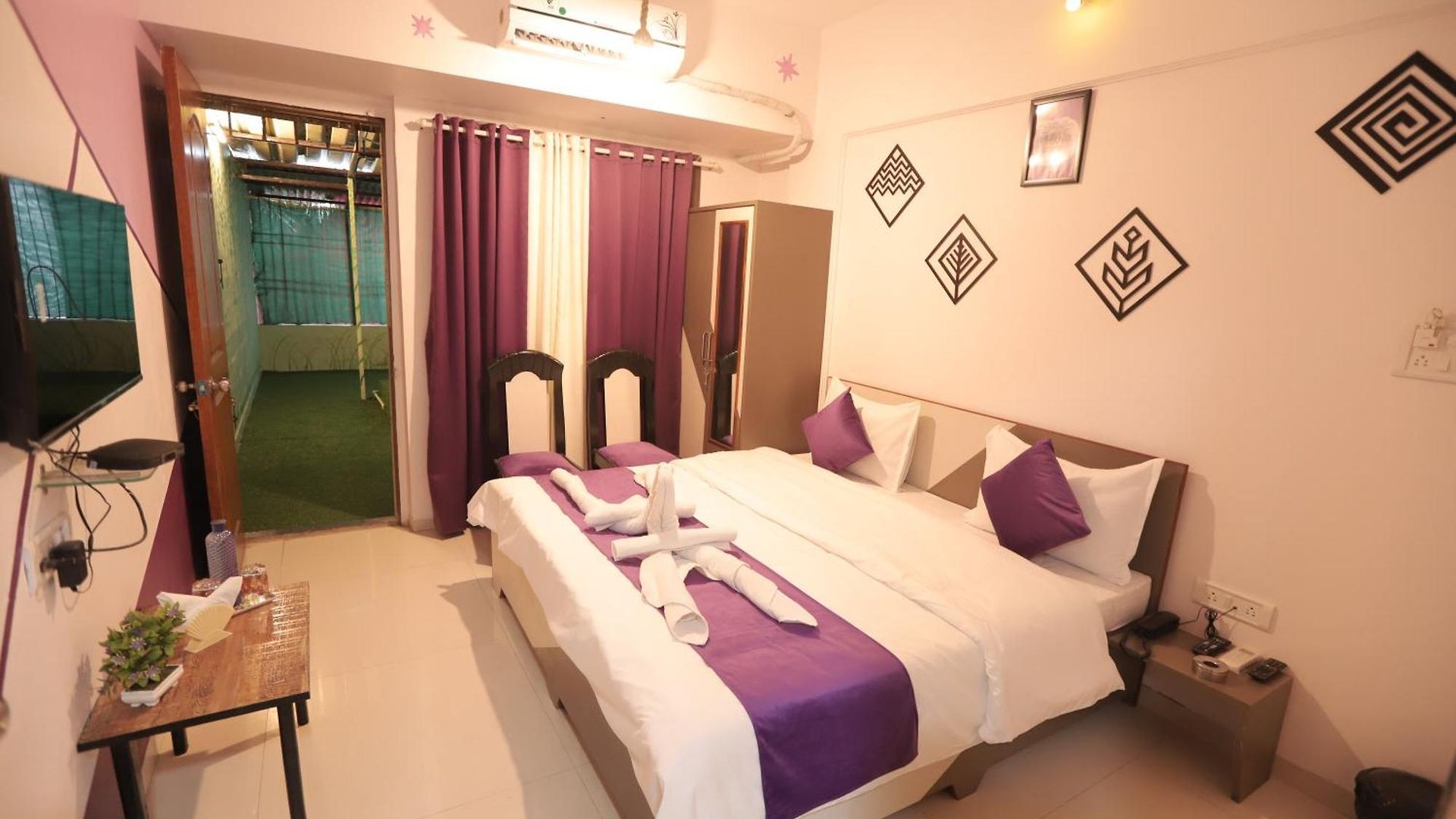 Bed & Breakfast Dev Shelters Goregaon West Surya Bangalow *
