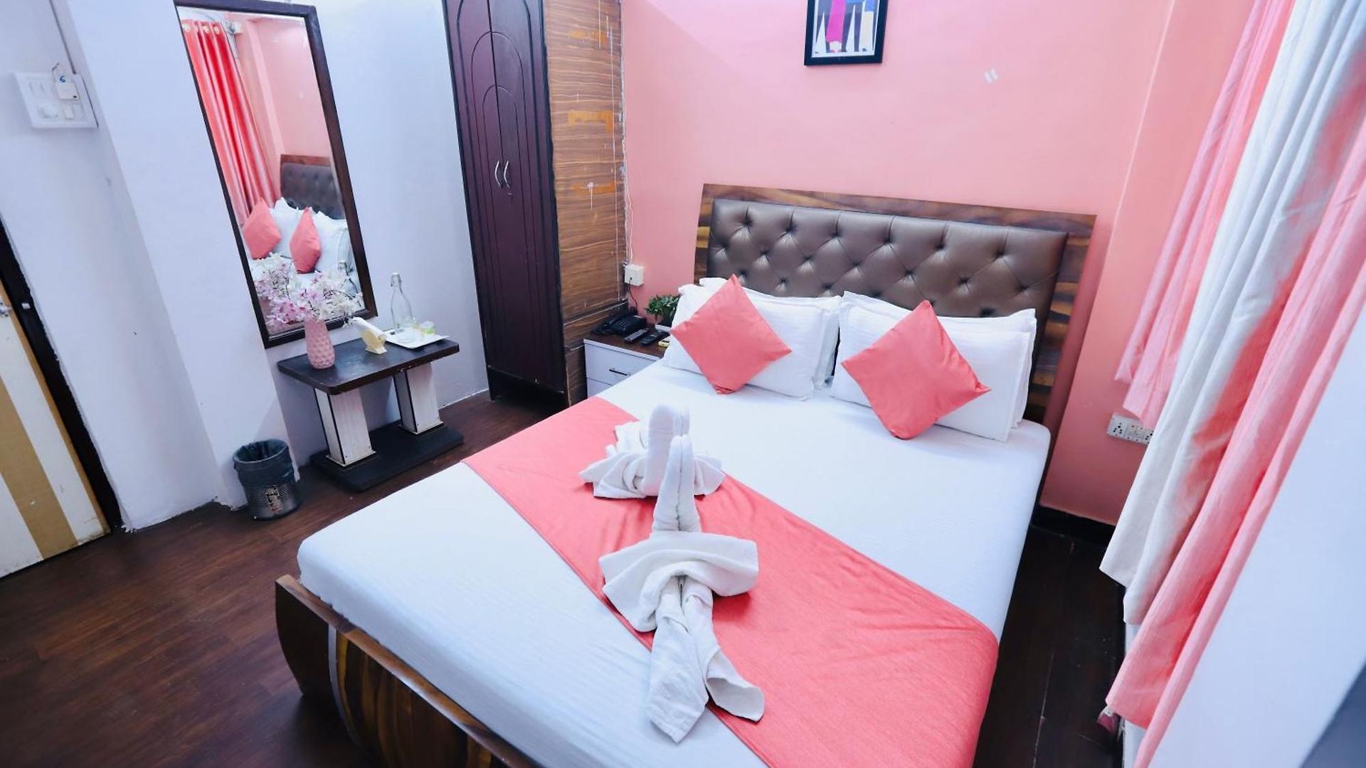 Kalpataru Hometel * Mumbai