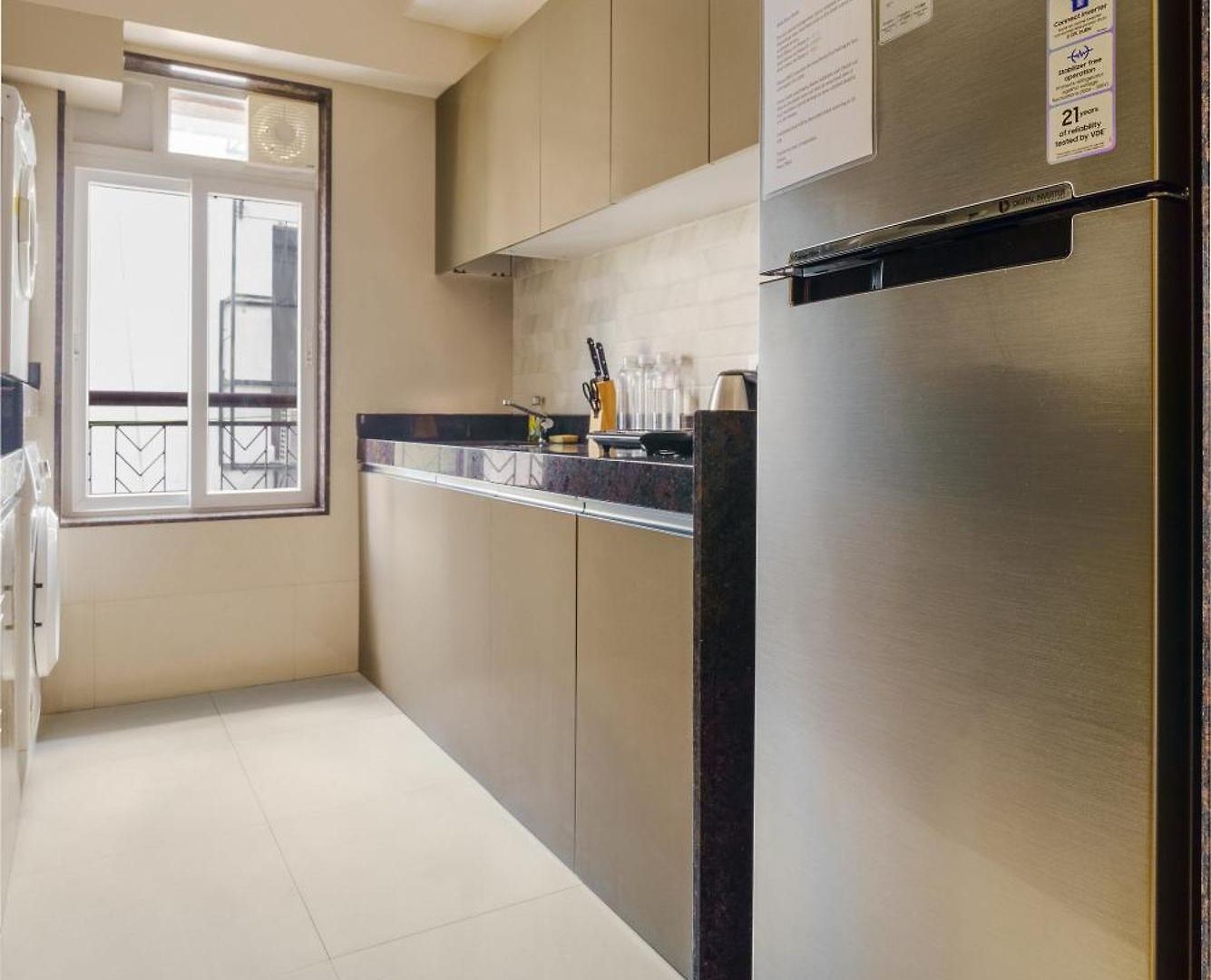Zen A - Stylish Private Room In Shared 3Bhk Mumbai