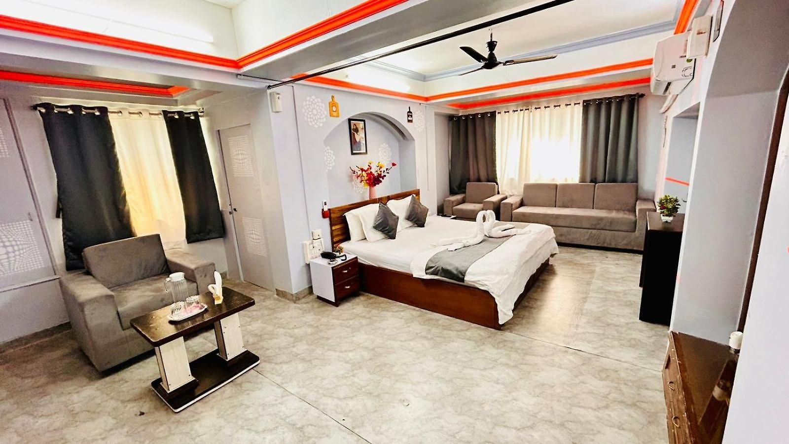 Bed & Breakfast Kalpataru Hometel *