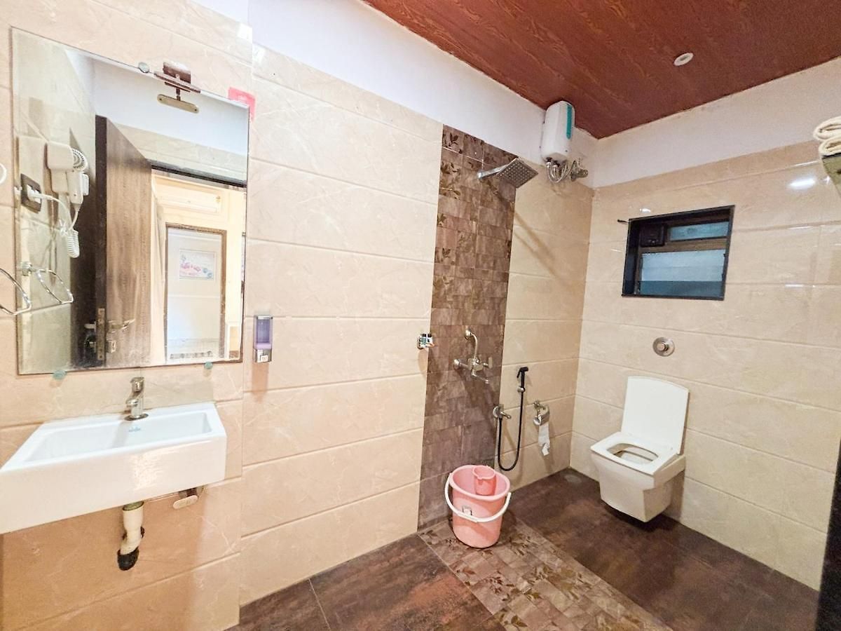 Glasshouse Luxury Villa, 4 Bed Private Pool Gorai * Mumbai