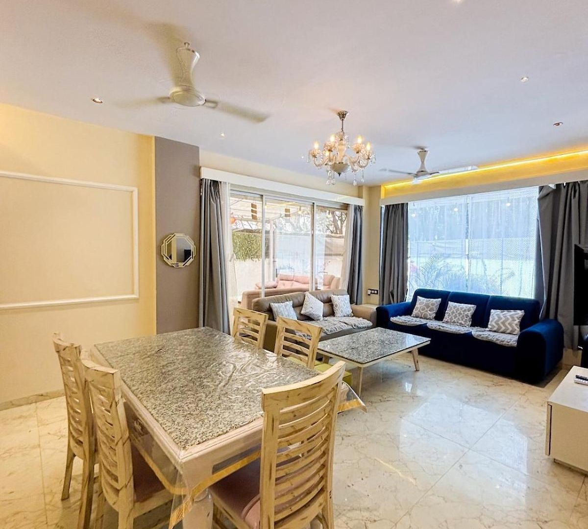 Villa Glasshouse Luxury Villa, 4 Bed Private Pool Gorai