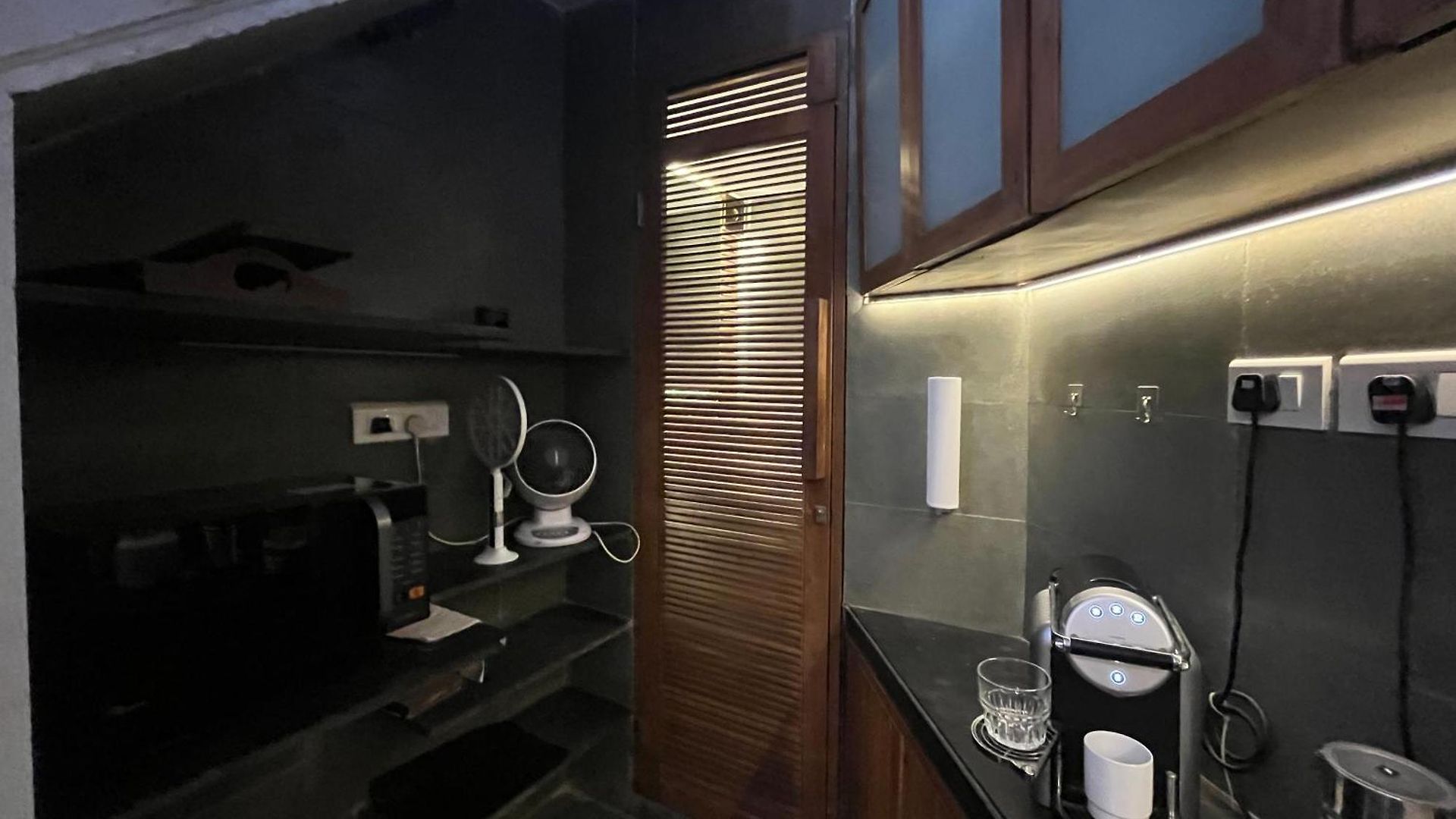 Pali House-bandra Guest house 4*