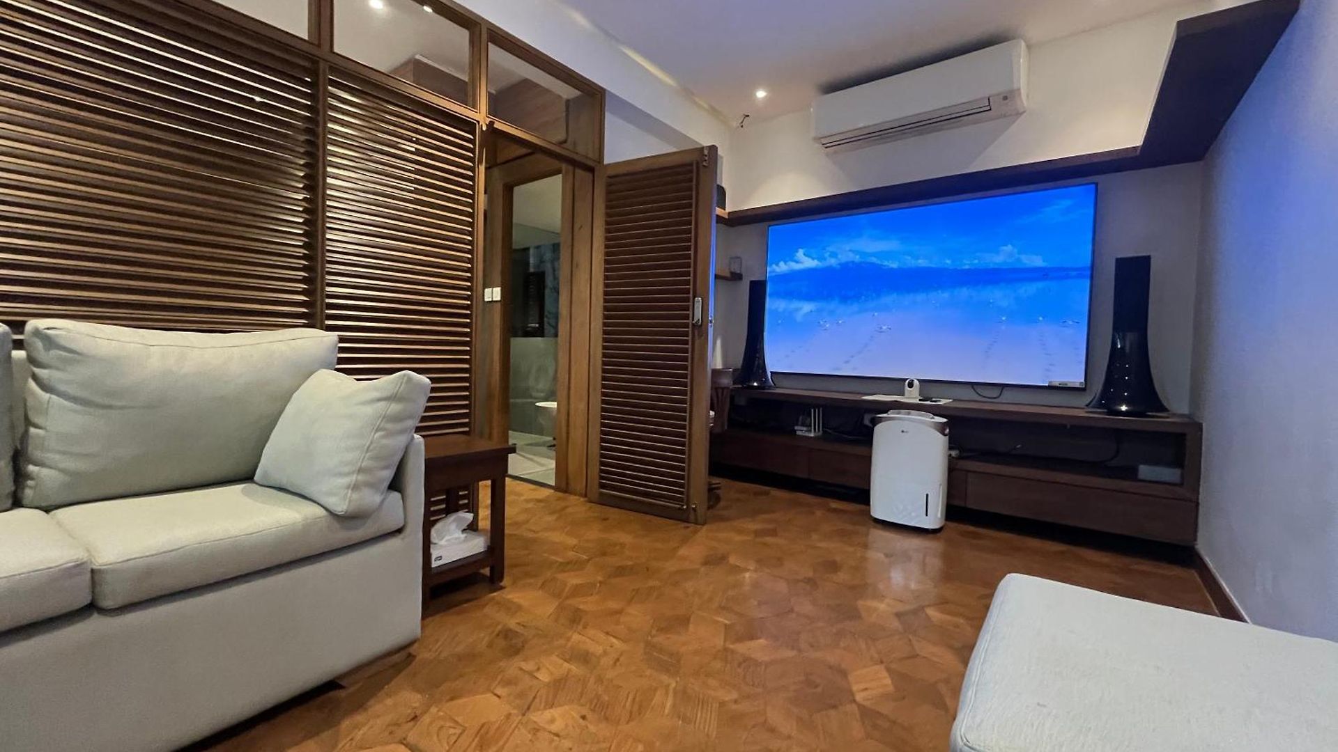 Pali House-bandra Guest house