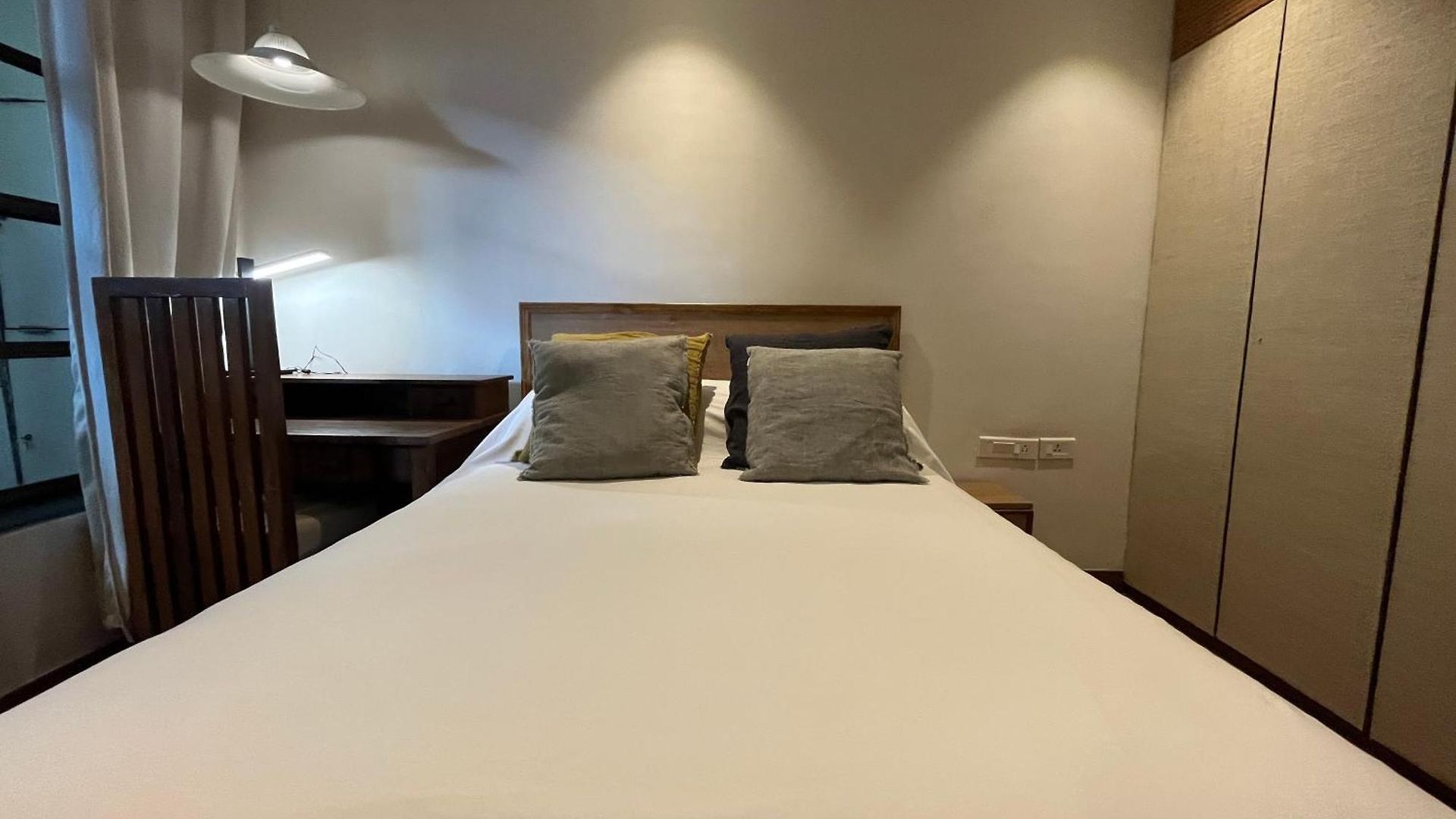 Pali House-bandra 4*