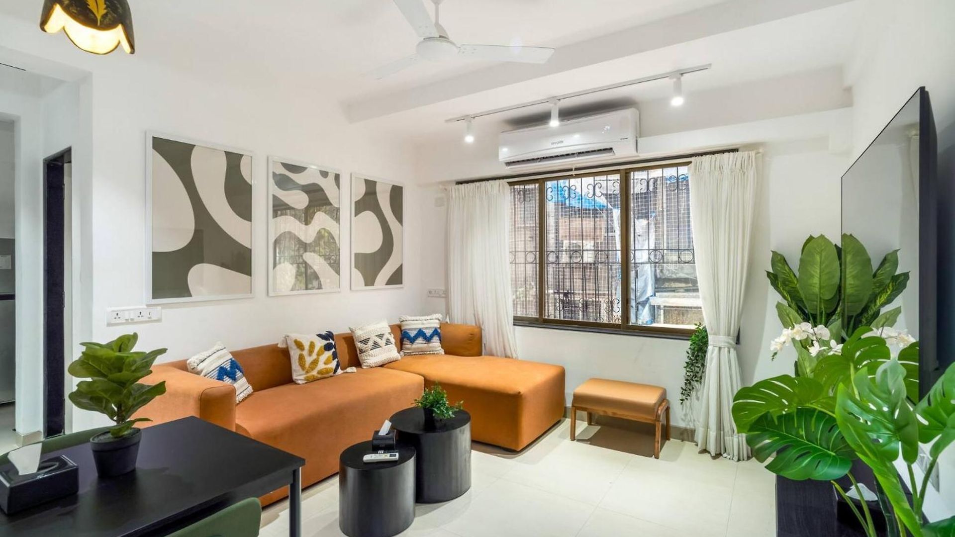 Apartment Aura Stylish 2 Bhk In Secure Gated Building Mumbai