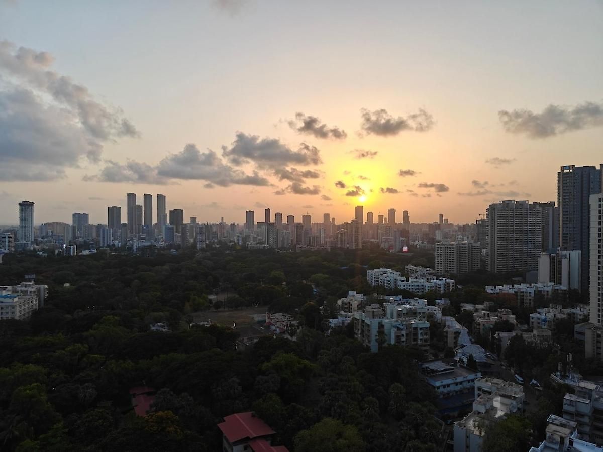Views & Vibes Apartment