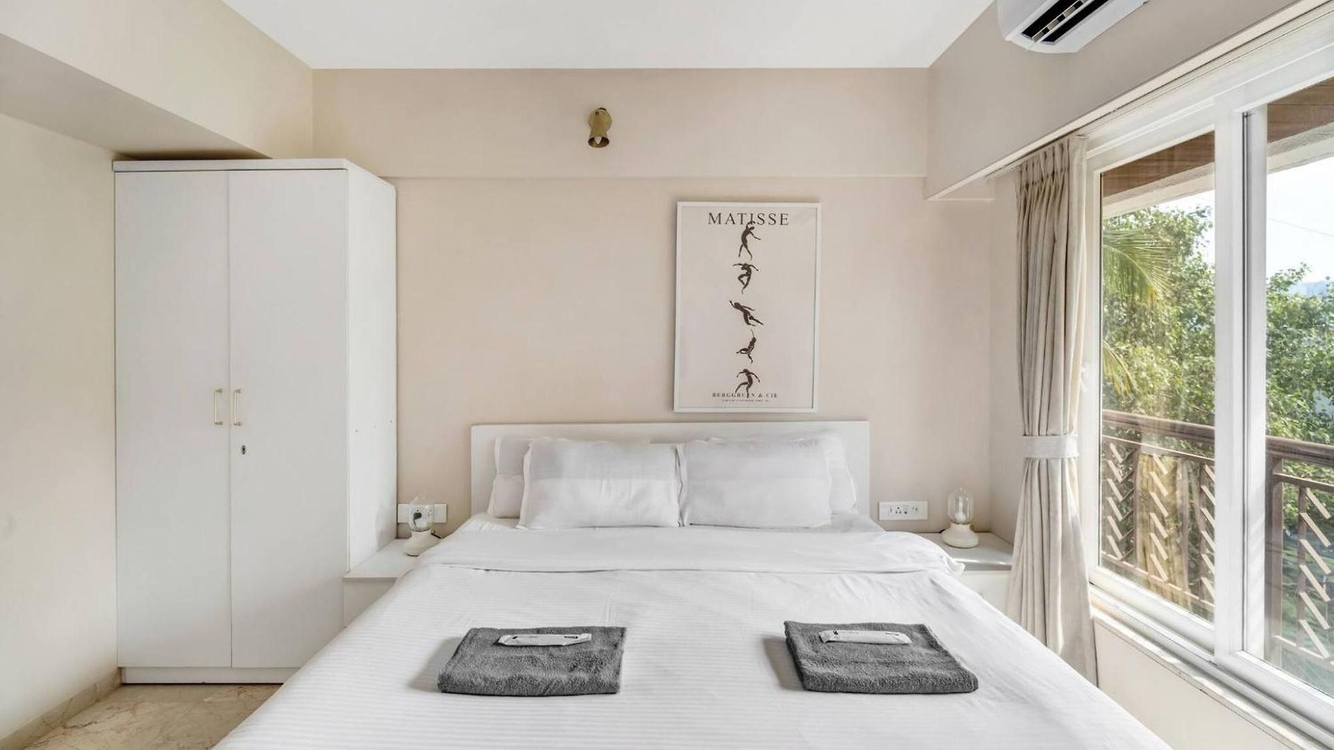 Tao A Cozy Private In Shared 3bhk Apartment