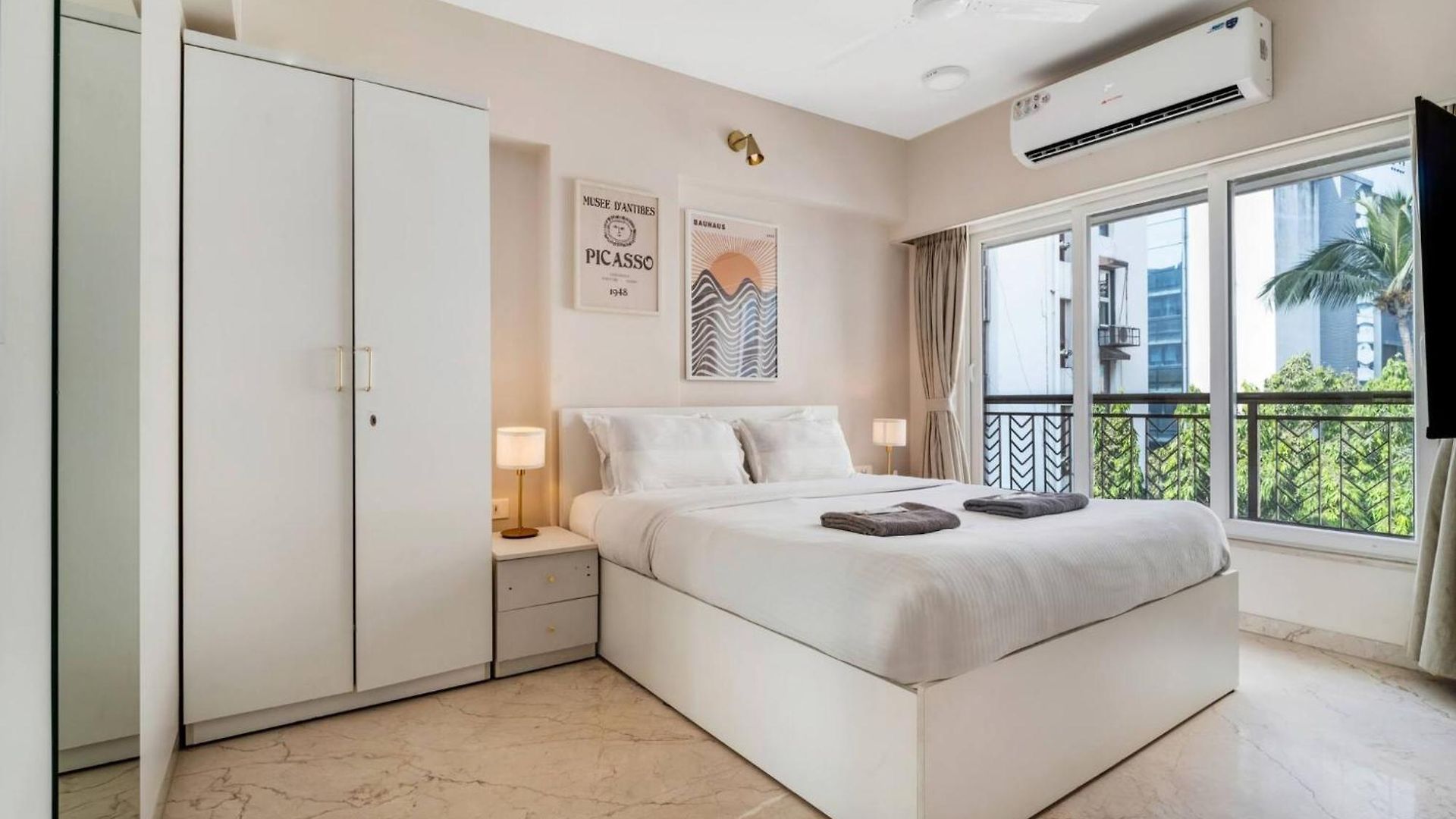 Tao C Cozy Private In Shared 3bhk Apartment *