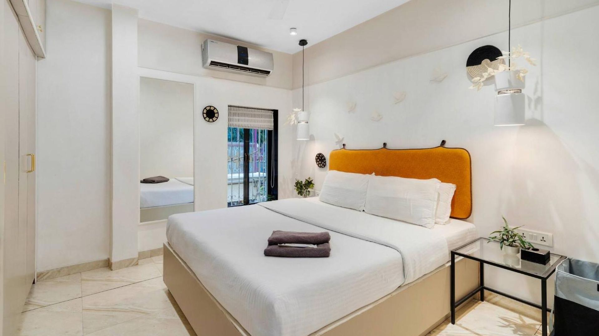 Aleo: Private 1 Bhk In Charming Apartment Mumbai