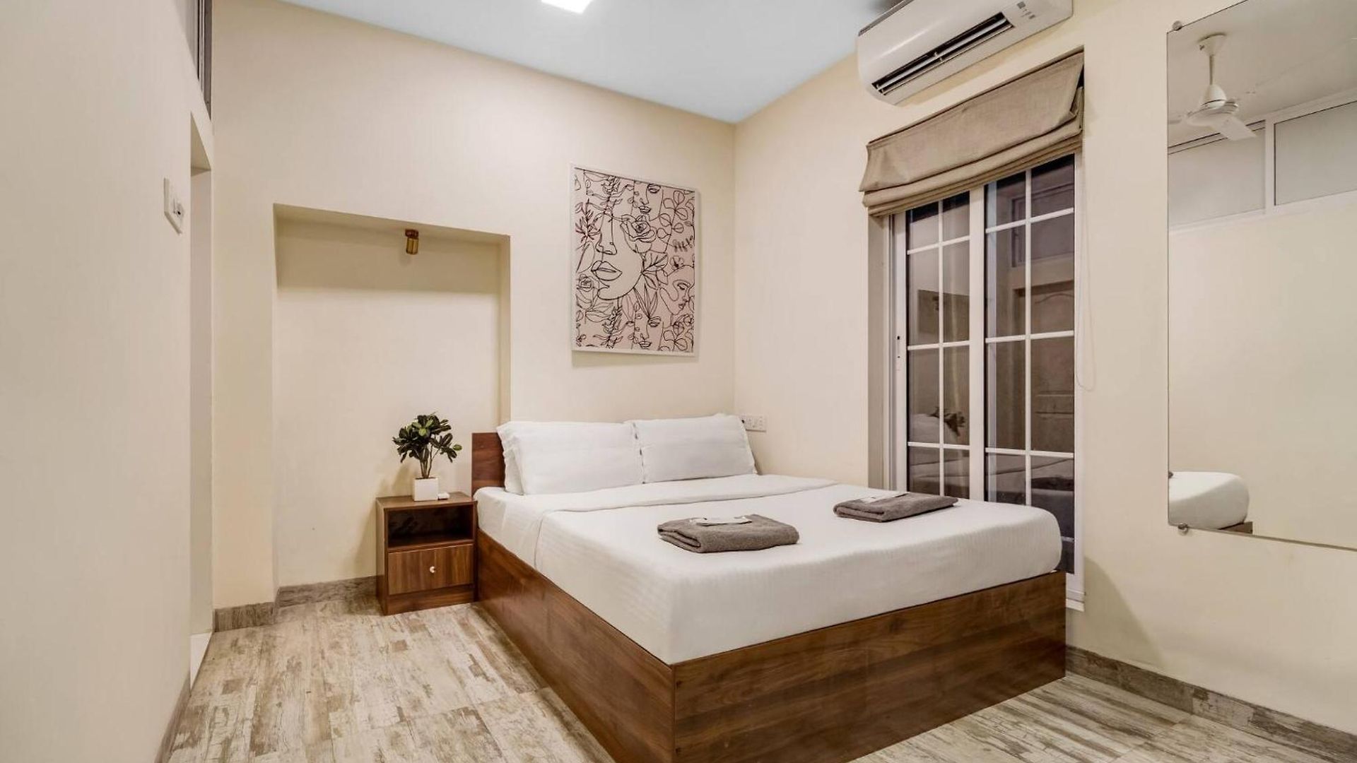 Cleo: Cozy 1bhk In Khar Near Bandra Apartment Mumbai