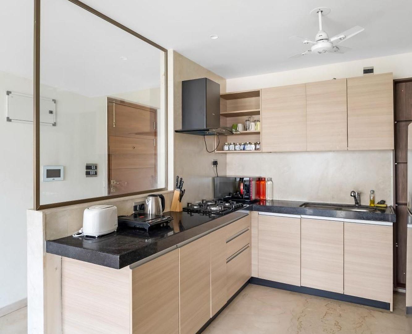 Apartment Ov Premium Near Bkc By Square One Mumbai
