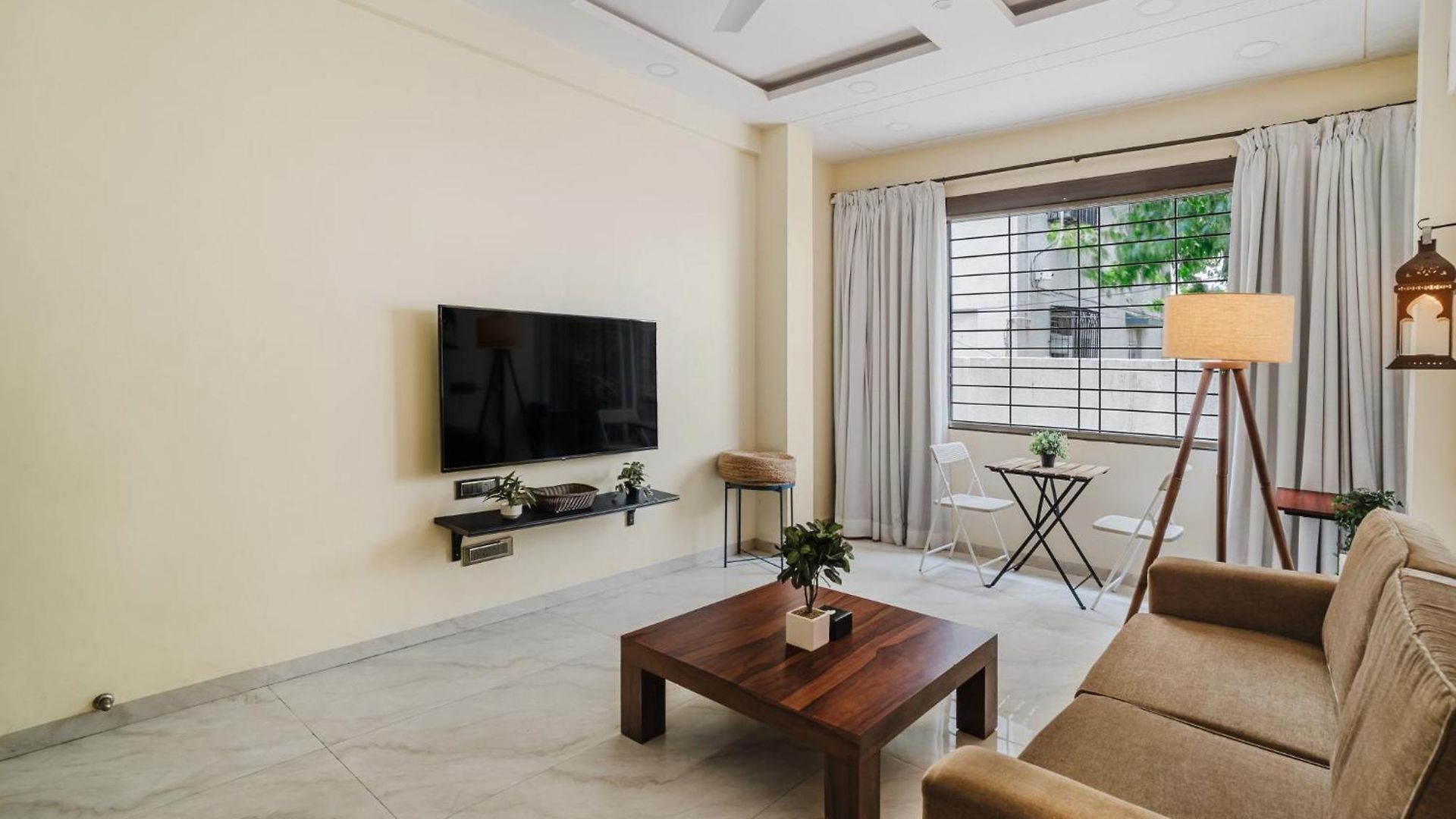 Apartment Oak 1bhk In Bandra W By Squareone