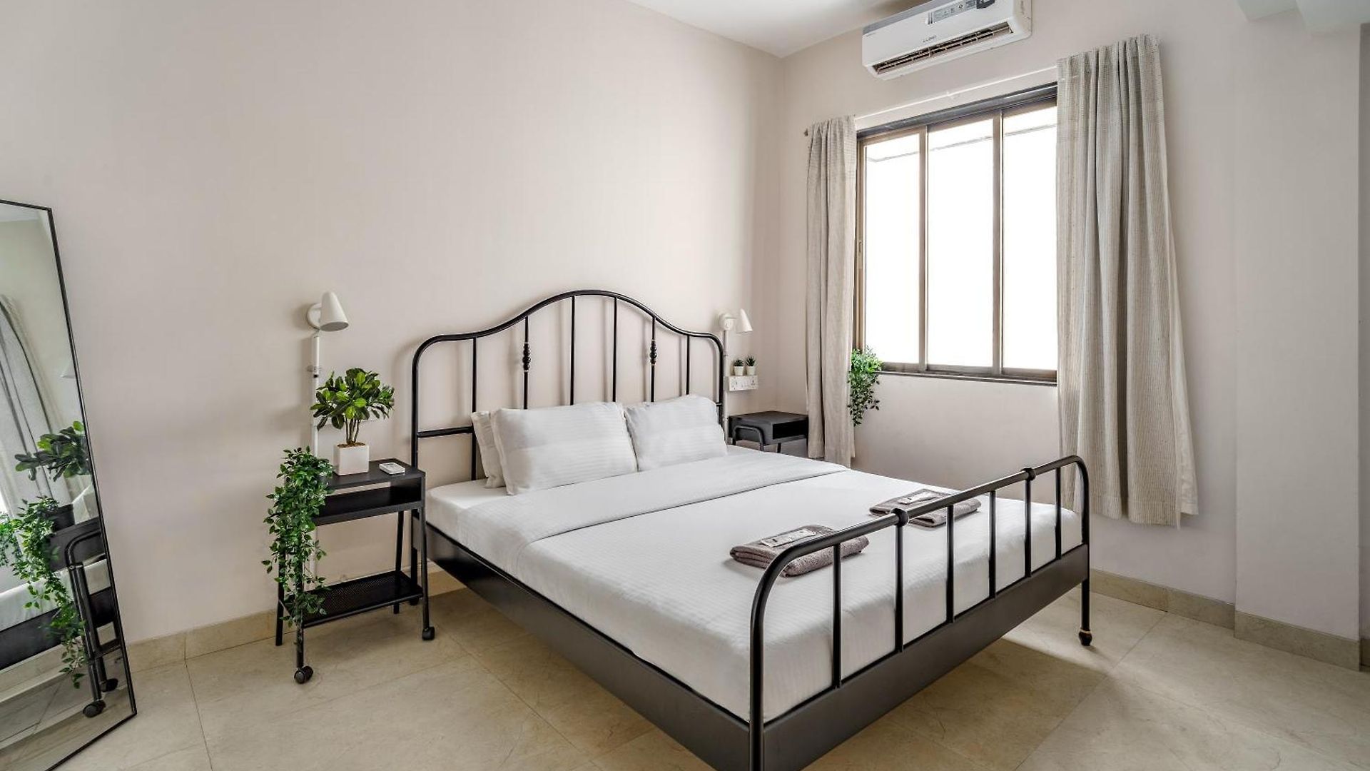 Apartment Quirky 1bhk In Bandra W By Square One *