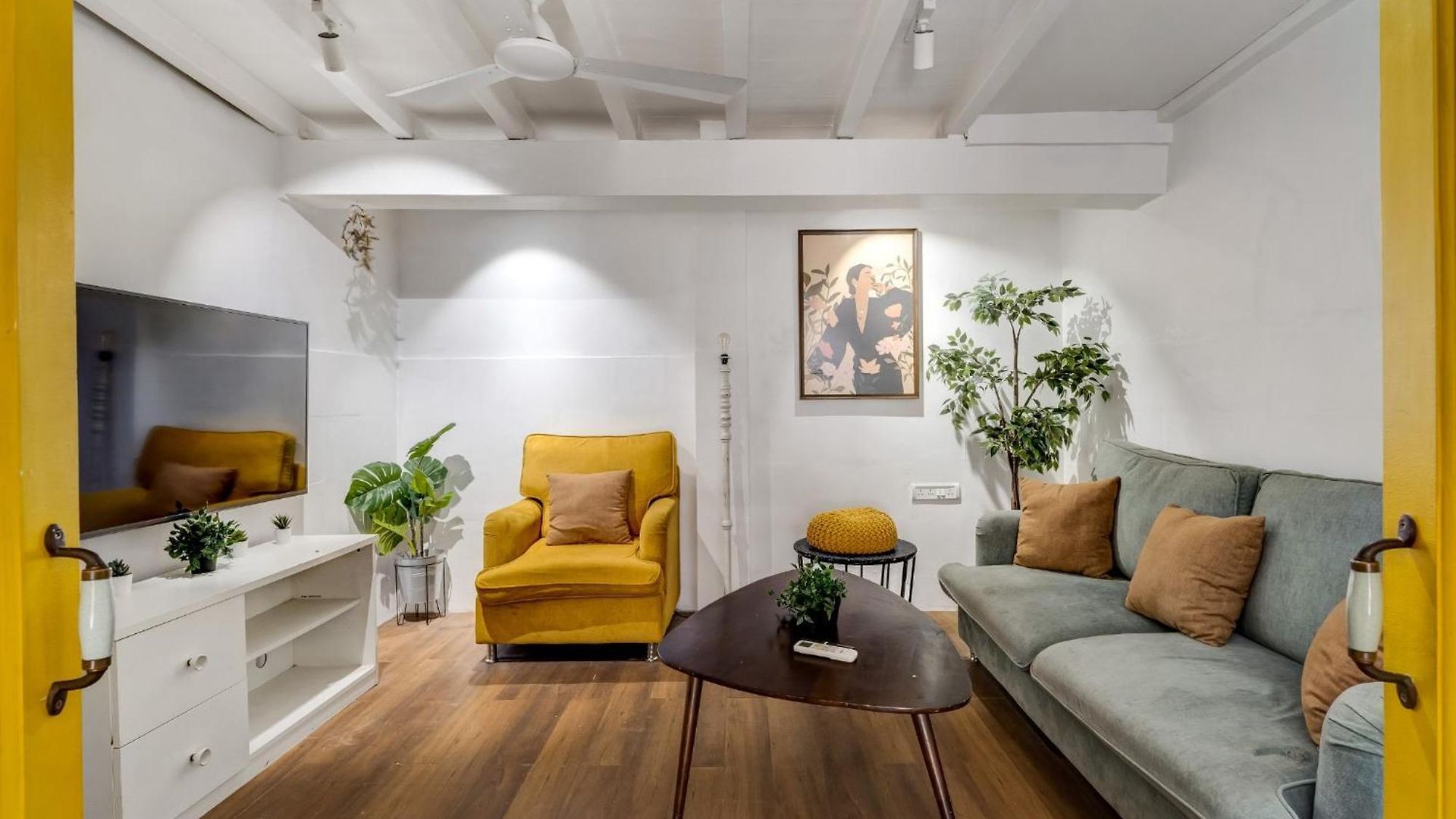 Sofia 1bhk In Khar W By Square One * Mumbai