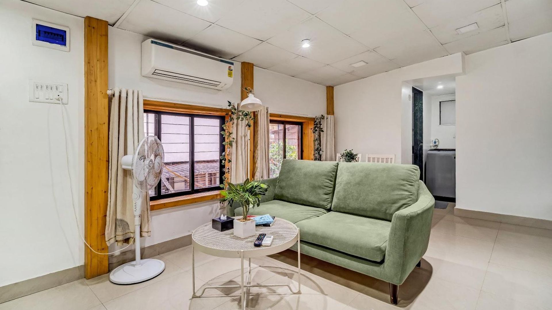 Glass House 1bhk In Khar W By Square One Apartment