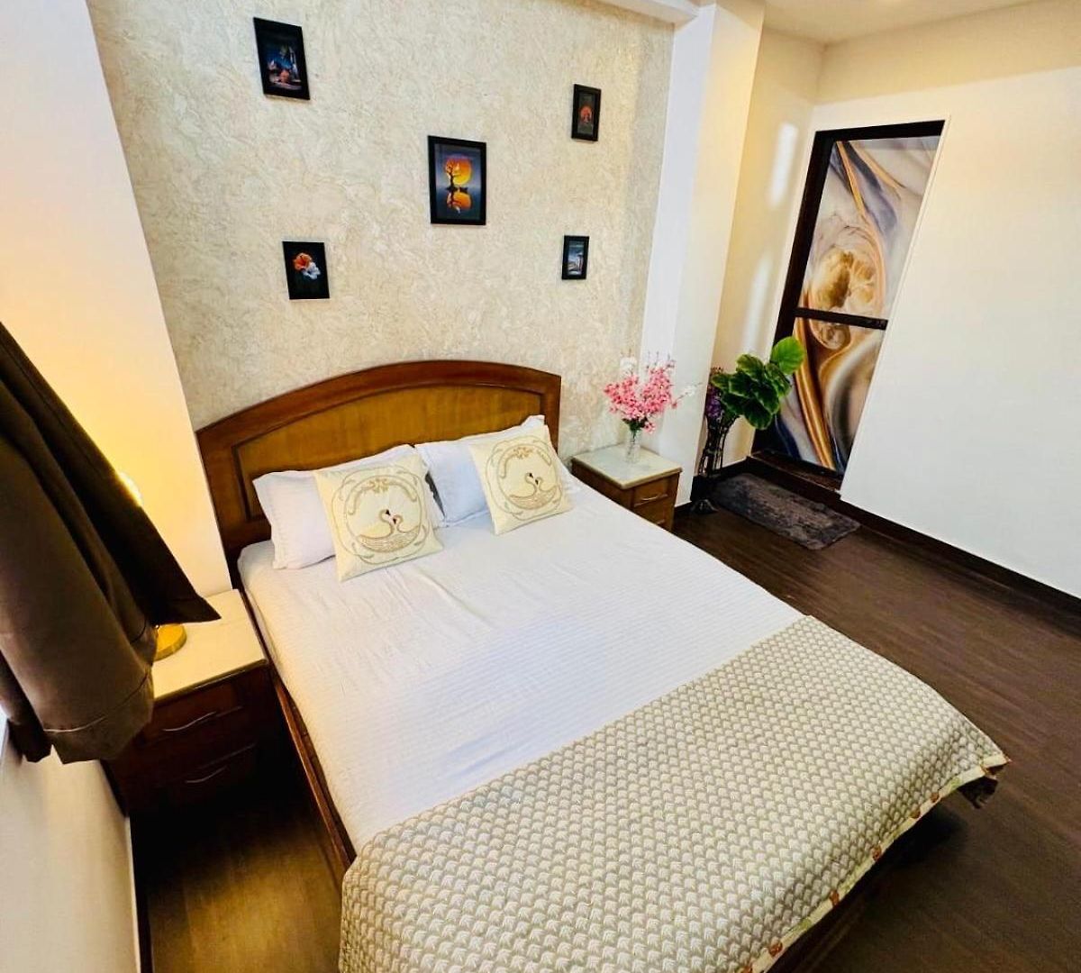 Apartment Prime Living Spaces