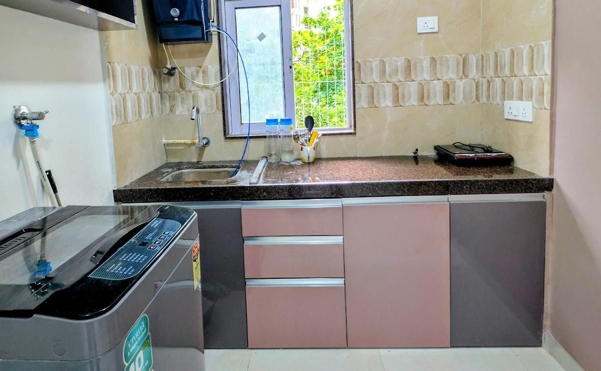 Apartment The House Of Colours L Near In Andheri West *