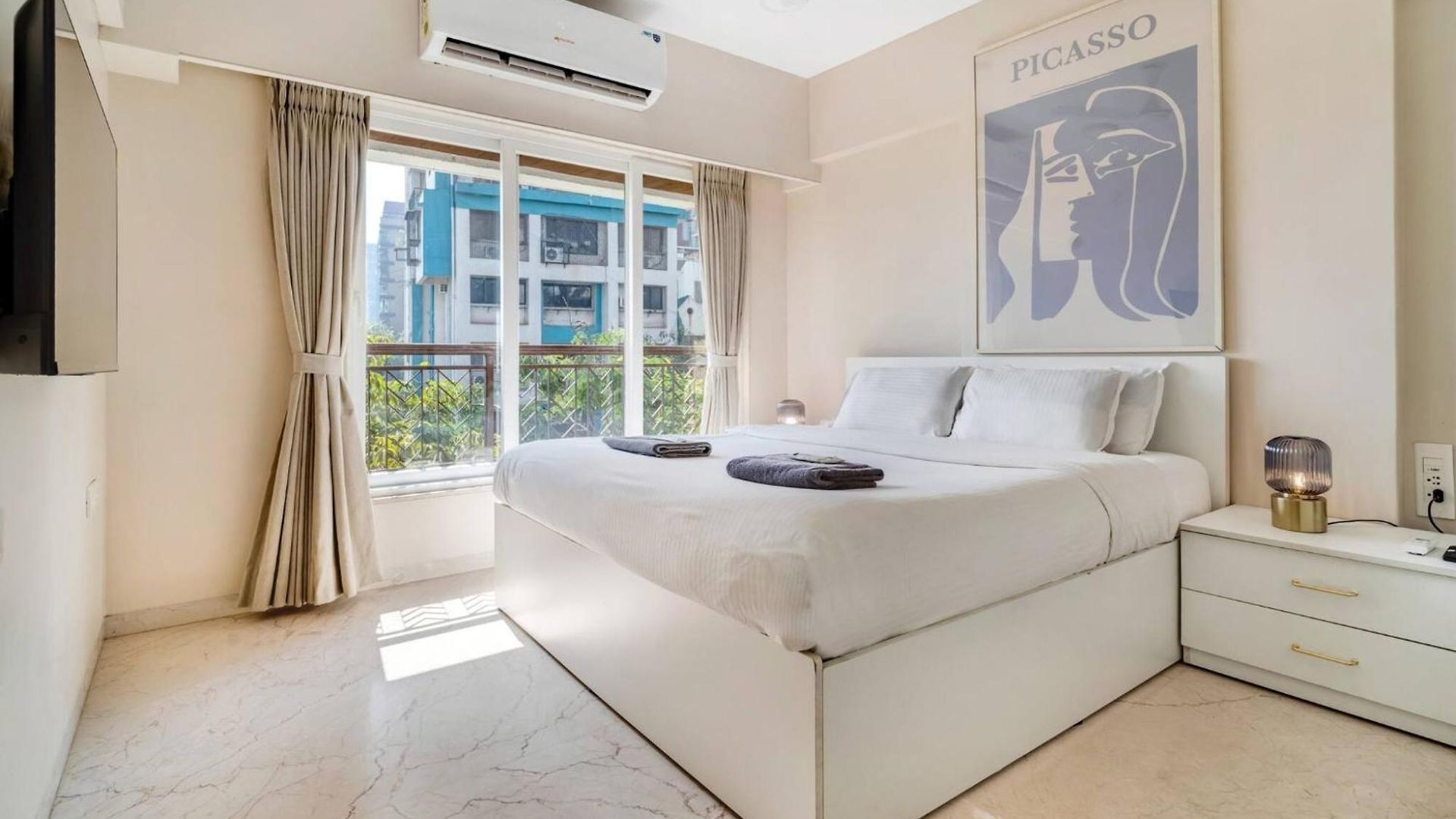 Tao B Cozy Private In Shared 3bhk Apartment Mumbai