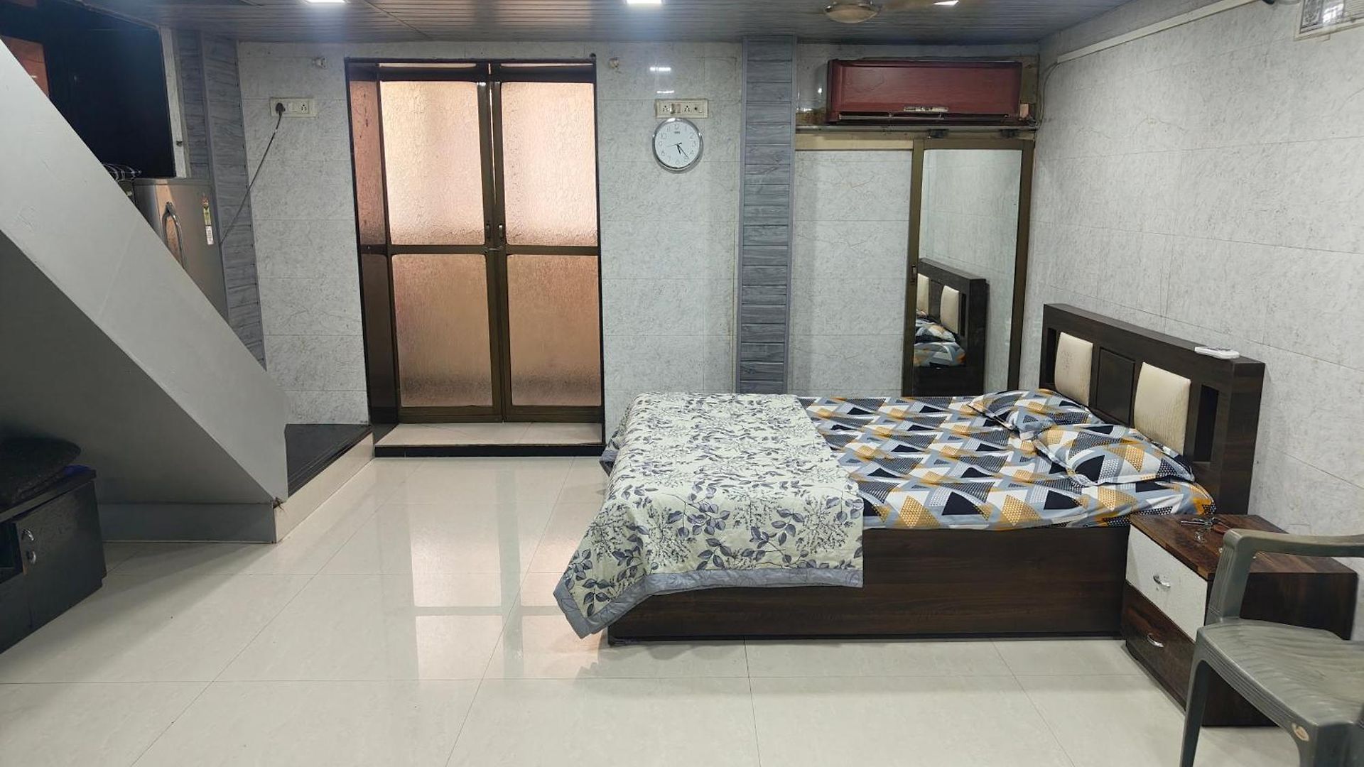 Lovely Spacious Big In Dongri 9 Apartment Mumbai