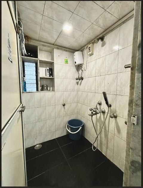 Serviced Near Nesco Bec Goregaon Apartment