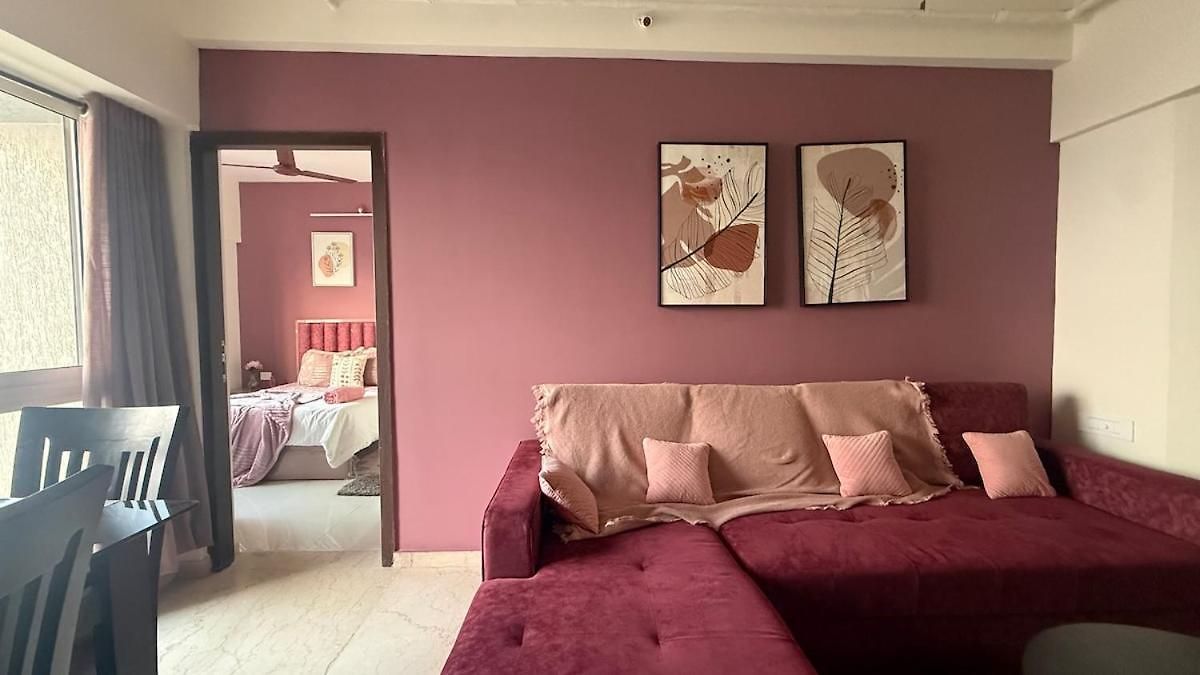 2bhk Near Nesco With Great Views *