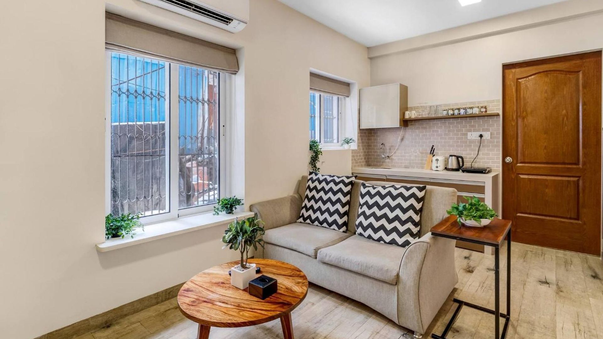 Maven Cozy Khar West 1bhk Near Bandra