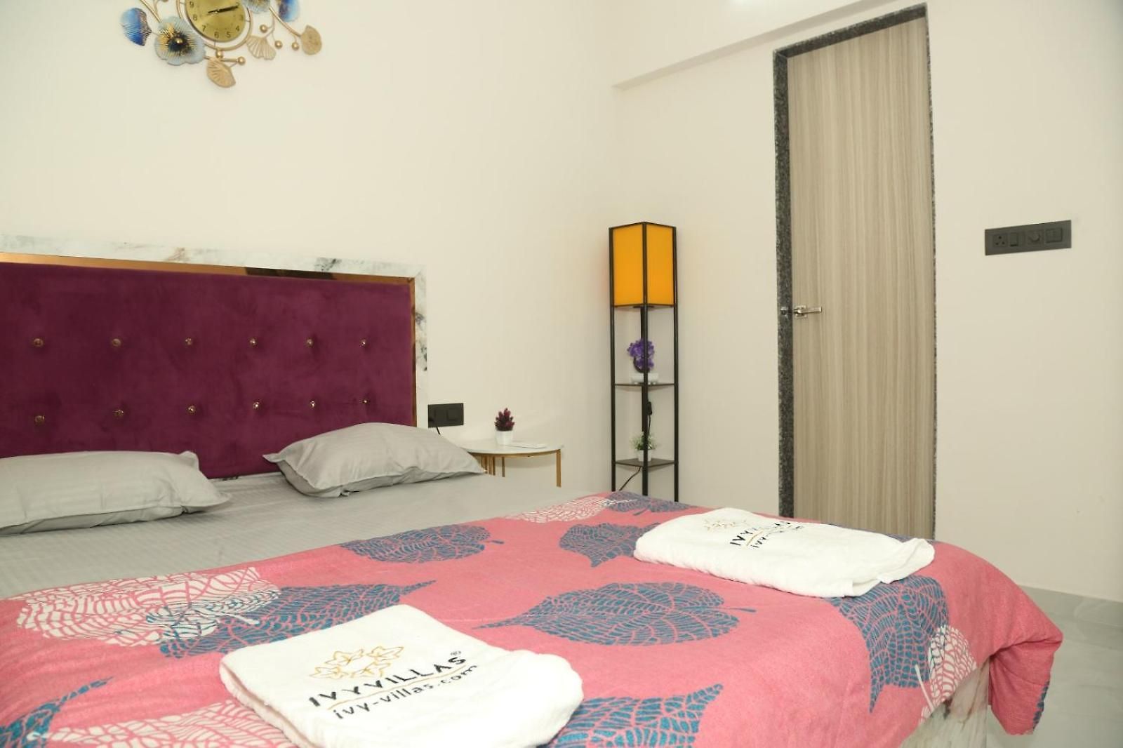 Ivy Downtown - 1 Bhk - Near Nesco And Sv Road Apartment Mumbai