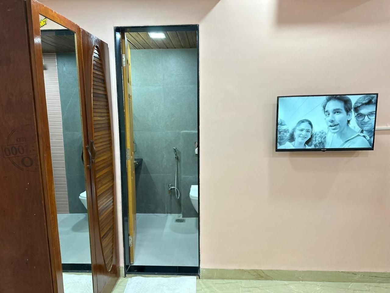 Stayluxe & Near Bkc, Chembur