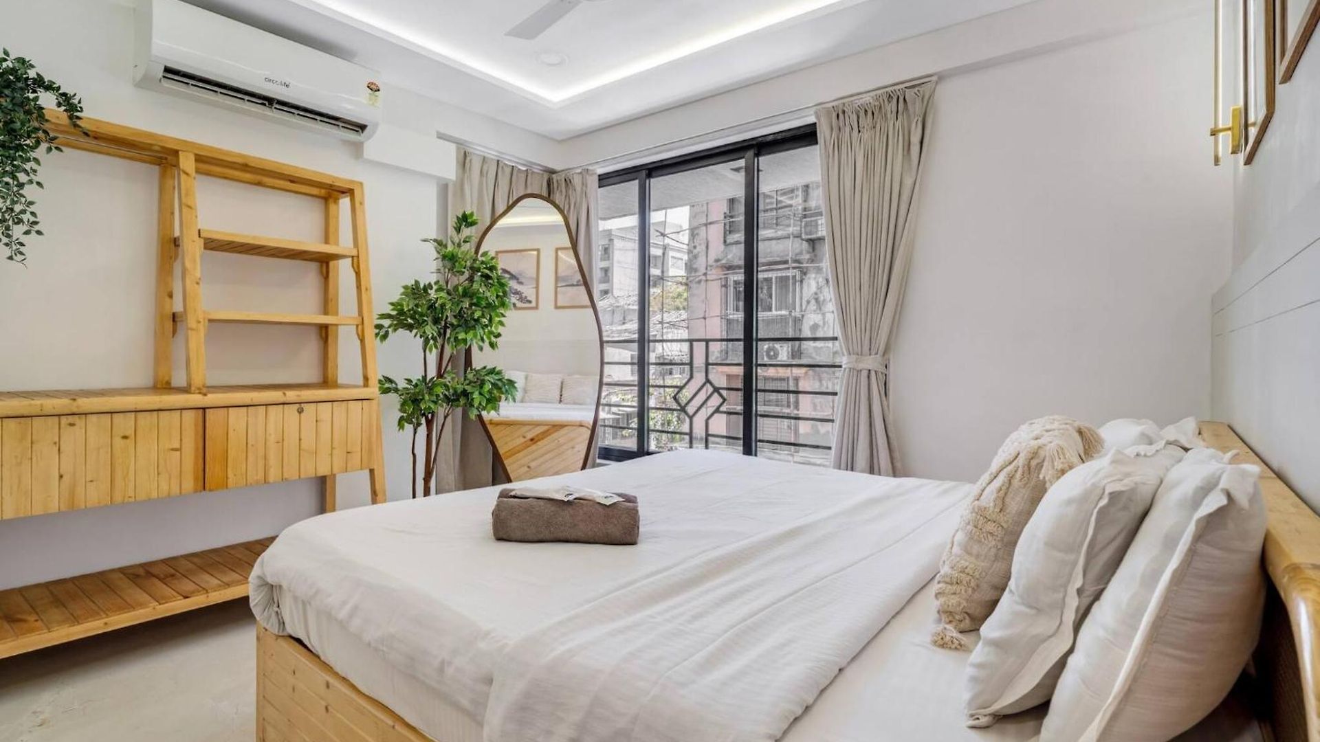 Selene 2bhk Bandra W Apartment *