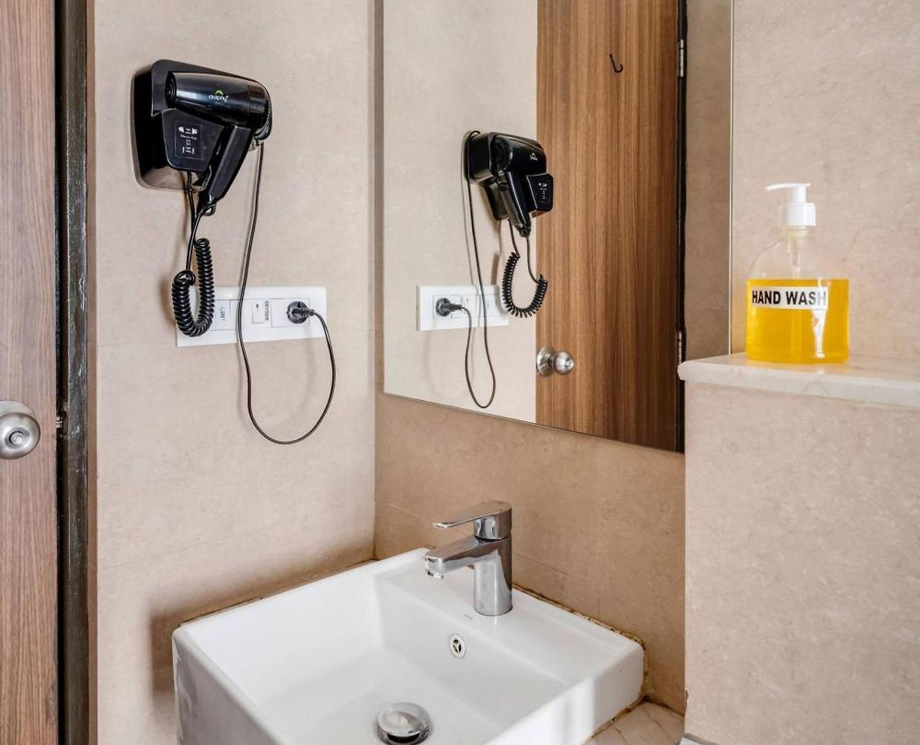 Tao Private 3bhk In Bandra Apartment