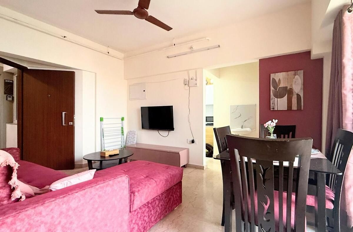 2bhk Near Nesco With Great Views