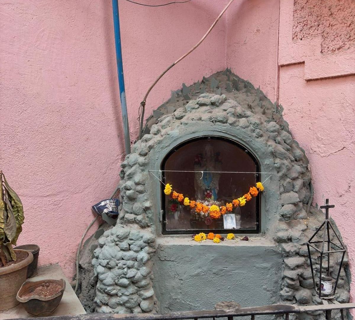 Pali Hill Isabel House 2bhk Mumbai